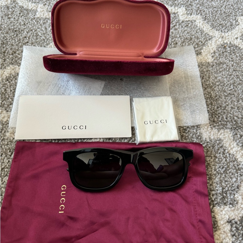 New Gucci sunglasses